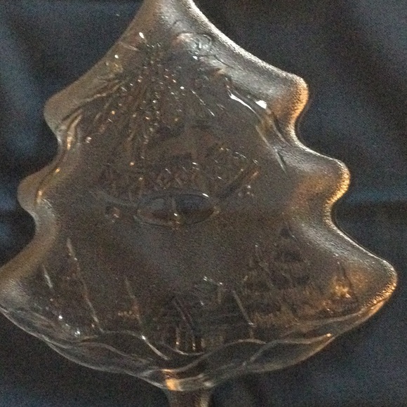 3/$10 | Glass Christmas Tree Serving Dish - Picture 3 of 6